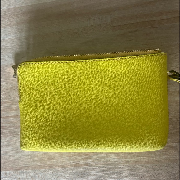 Michael Kors Jet Set Travel Wristlet - Picture 2 of 7